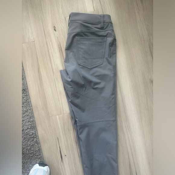 Lululemon Men’s ABC Pant Slim-Fit 5 Pocket - Picture 2 of 3